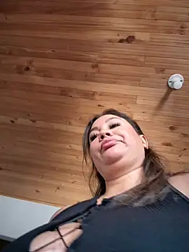 Snapshot of ValeryGrey chatting on 04/08/26, 07:58 ValeryGrey online show from 04/08/26, 07:58