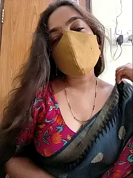 Snapshot of yoursana- chatting on 04/14/26, 04:29 yoursana- online show from 04/14/26, 04:29