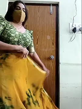 Snapshot of yoursana- chatting on 04/15/26, 04:52 yoursana- online show from 04/15/26, 04:52