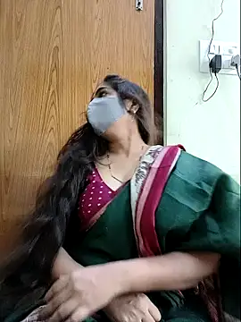 Snapshot of yoursana- chatting on 04/16/26, 02:45 yoursana- online show from 04/16/26, 02:45