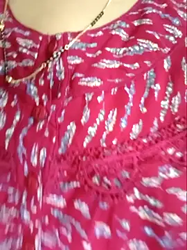 Snapshot of yoursana- chatting on 04/20/26, 05:32 yoursana- online show from 04/20/26, 05:32