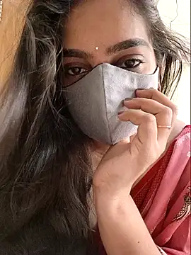 Snapshot of yoursana- chatting on 04/24/26, 04:04 yoursana- online show from 04/24/26, 04:04