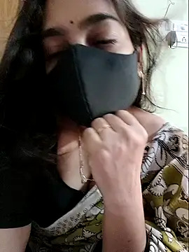 Snapshot of yoursana- chatting on 05/21/26, 02:07 yoursana- online show from 05/21/26, 02:07