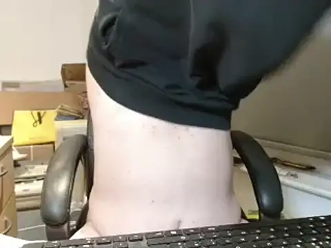 Snapshot of bigbadjon69 chatting on 12/17/24, 10:32 bigbadjon69 online show from 12/17/24, 10:32