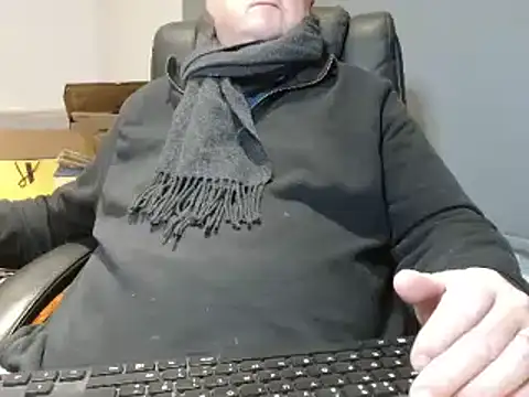 Snapshot of bigbadjon69 chatting on 12/29/24, 12:20 bigbadjon69 online show from 12/29/24, 12:20