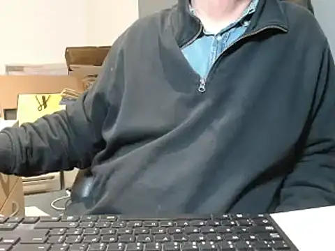 Snapshot of bigbadjon69 chatting on 01/04/25, 10:24 bigbadjon69 online show from 01/04/25, 10:24