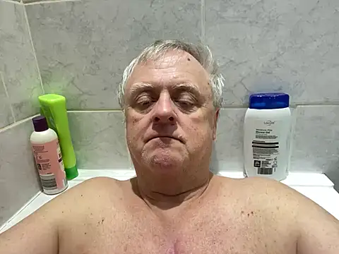 Snapshot of bigbadjon69 chatting on 01/08/25, 01:41 bigbadjon69 online show from 01/08/25, 01:41