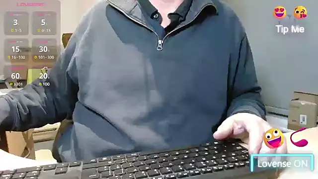 Snapshot of bigbadjon69 chatting on 01/13/25, 09:31 bigbadjon69 online show from 01/13/25, 09:31