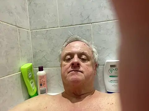 Snapshot of bigbadjon69 chatting on 02/01/25, 02:24 bigbadjon69 online show from 02/01/25, 02:24