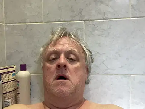 Snapshot of bigbadjon69 chatting on 03/22/25, 01:30 bigbadjon69 online show from 03/22/25, 01:30