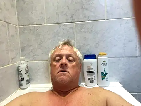 Snapshot of bigbadjon69 chatting on 09/09/25, 10:48 bigbadjon69 online show from 09/09/25, 10:48