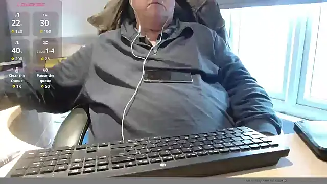 Snapshot of bigbadjon69 chatting on 12/02/25, 02:45 bigbadjon69 online show from 12/02/25, 02:45