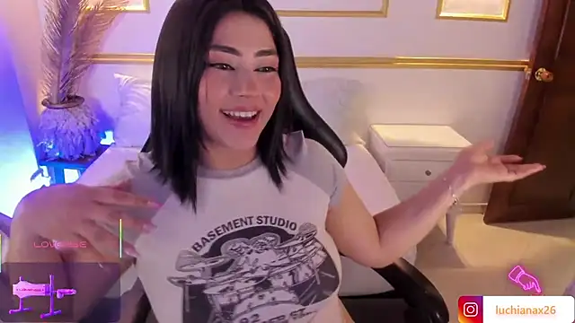 lucy26  online show from 03/07/25, 05:18