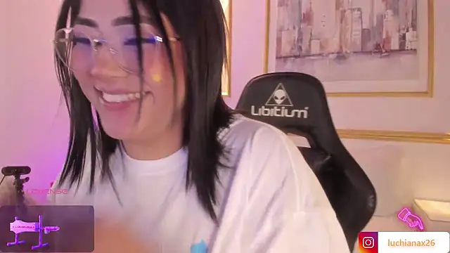 lucy26  online show from 03/20/25, 05:35