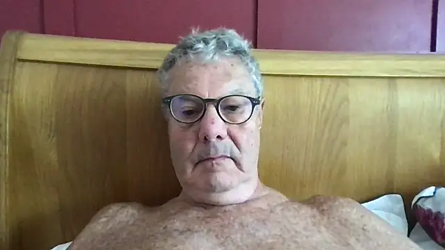 Snapshot of Oldpistolpete chatting on 06/21/26, 10:51 Oldpistolpete online show from 06/21/26, 10:51