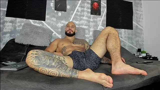 leonidas 18k online show from 03/04/26, 03:12