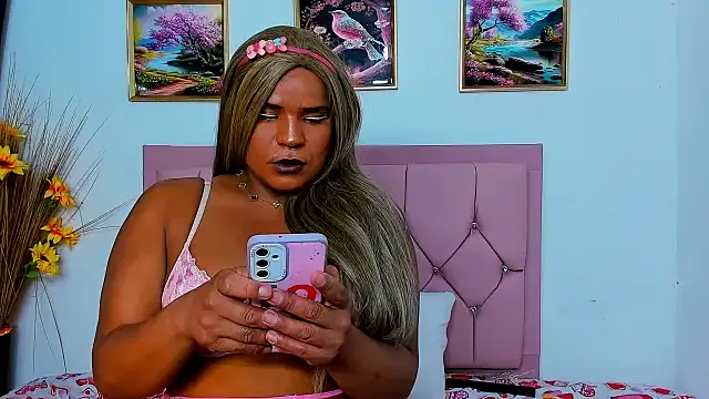 Snapshot of luciana_osorno chatting on 04/25/26, 12:13 luciana osorno online show from 04/25/26, 12:13