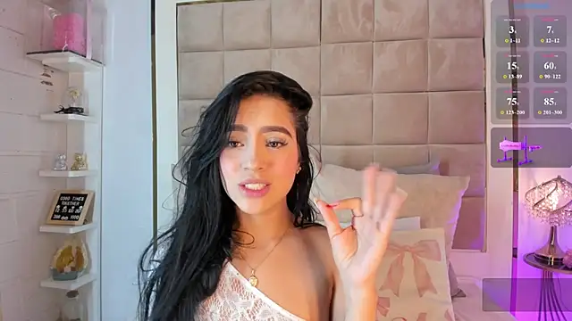 Snapshot of Victoria_adaams chatting on 01/29/25, 06:28 Victoria adaams online show from 01/29/25, 06:28