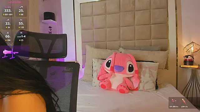 Snapshot of Victoria_adaams chatting on 11/15/25, 10:45 Victoria adaams online show from 11/15/25, 10:45