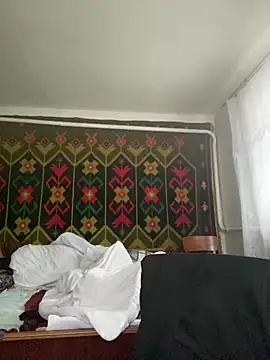Snapshot of GHsveter chatting on 04/17/26, 09:45 GHsveter online show from 04/17/26, 09:45