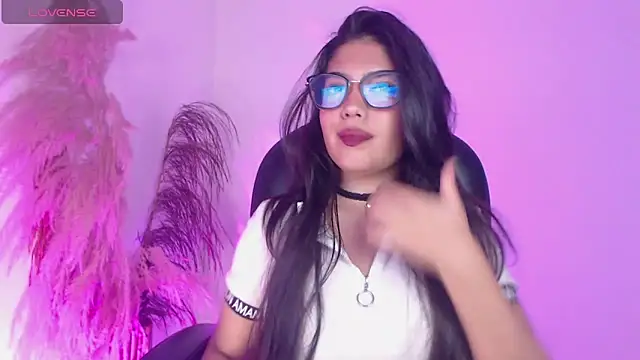 Snapshot of liz_bedoutxx chatting on 10/09/25, 12:19 liz bedoutxx online show from 10/09/25, 12:19