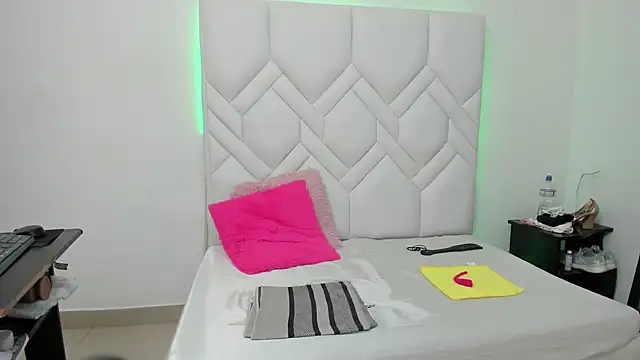 Mature Hard online show from 02/21/25, 11:32