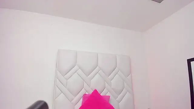 Mature Hard online show from 03/18/25, 08:15