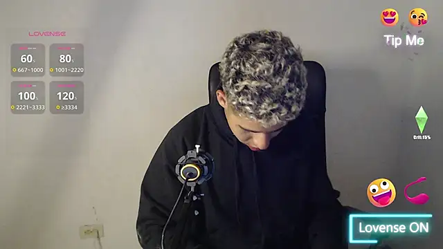 Snapshot of Daiki_Jack chatting on 12/19/24, 03:07 Daiki Jack online show from 12/19/24, 03:07