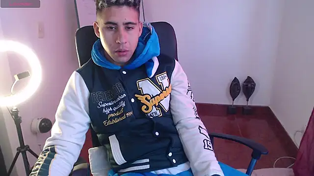 Snapshot of Daiki_Jack chatting on 01/14/25, 12:03 Daiki Jack online show from 01/14/25, 12:03