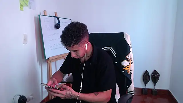 Snapshot of Daiki_Jack chatting on 01/16/25, 09:19 Daiki Jack online show from 01/16/25, 09:19