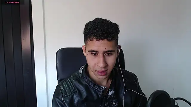 Snapshot of Daiki_Jack chatting on 02/15/25, 04:45 Daiki Jack online show from 02/15/25, 04:45