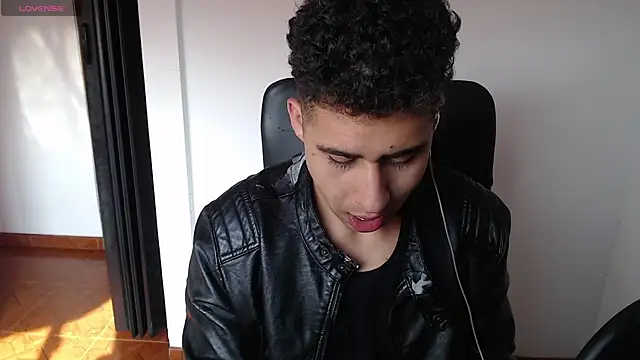 Snapshot of Daiki_Jack chatting on 02/16/25, 08:44 Daiki Jack online show from 02/16/25, 08:44