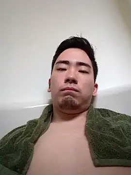 lioncake1221 online show from 05/08/26, 03:01