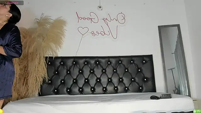 Bianka olivetto021 online show from 09/19/25, 01:51