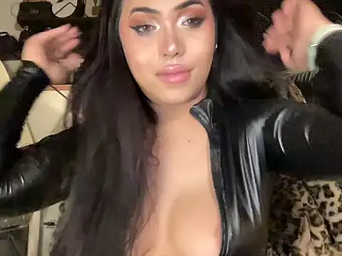 BigDominaMia online show from 04/15/26, 04:36