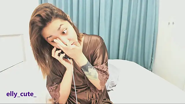 Elly Cute online show from 11/04/25, 09:58