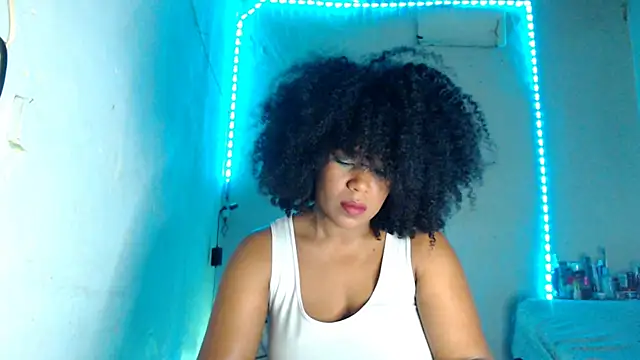 Snapshot of cherry_cleou chatting on 12/04/25, 02:04 cherry cleou online show from 12/04/25, 02:04