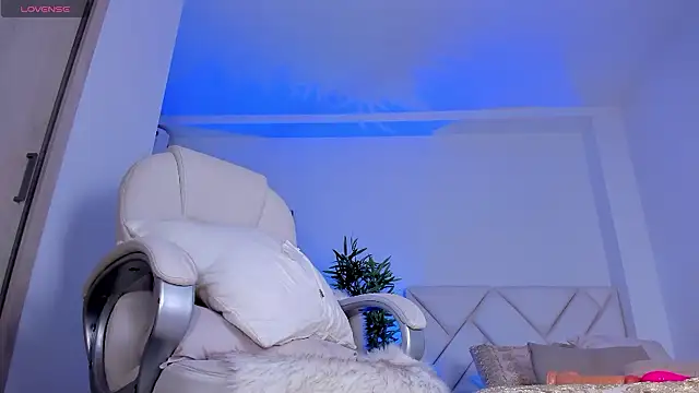 Snapshot of NiaBennet_ chatting on 12/06/24, 01:51 NiaBennet online show from 12/06/24, 01:51