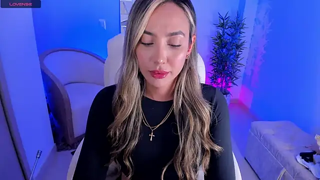 Snapshot of NiaBennet_ chatting on 10/03/25, 10:40 NiaBennet online show from 10/03/25, 10:40