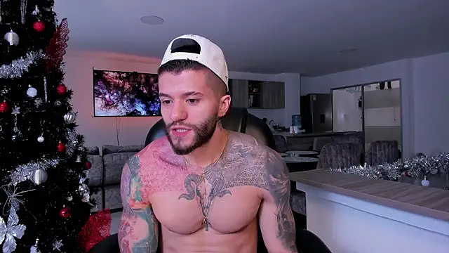 Snapshot of Frank_Farrell chatting on 12/30/24, 05:55 Frank Farrell online show from 12/30/24, 05:55