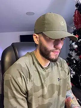 Snapshot of Frank_Farrell chatting on 12/31/24, 10:23 Frank Farrell online show from 12/31/24, 10:23