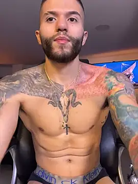 Snapshot of Frank_Farrell chatting on 01/02/25, 10:55 Frank Farrell online show from 01/02/25, 10:55