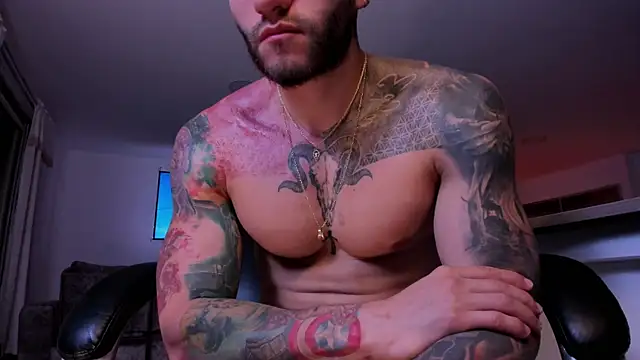 Snapshot of Frank_Farrell chatting on 02/01/25, 11:27 Frank Farrell online show from 02/01/25, 11:27