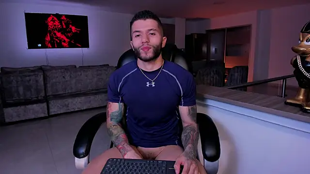 Snapshot of Frank_Farrell chatting on 02/12/25, 01:30 Frank Farrell online show from 02/12/25, 01:30