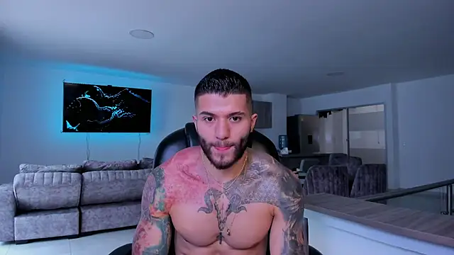 Snapshot of Frank_Farrell chatting on 02/25/25, 07:25 Frank Farrell online show from 02/25/25, 07:25