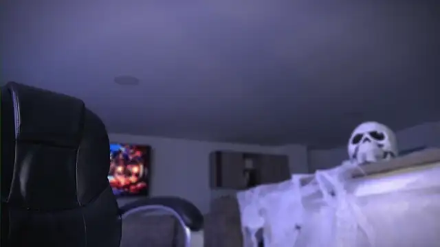 Snapshot of Frank_Farrell chatting on 10/22/25, 10:20 Frank Farrell online show from 10/22/25, 10:20