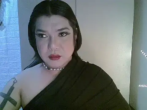 Snapshot of StrawberryWine07 chatting on 02/05/25, 06:24 StrawberryWine07 online show from 02/05/25, 06:24