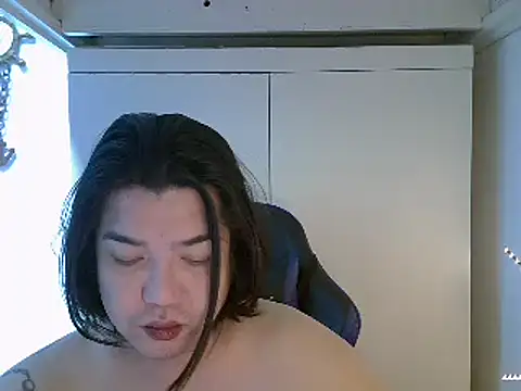 Snapshot of StrawberryWine07 chatting on 03/14/25, 06:53 StrawberryWine07 online show from 03/14/25, 06:53