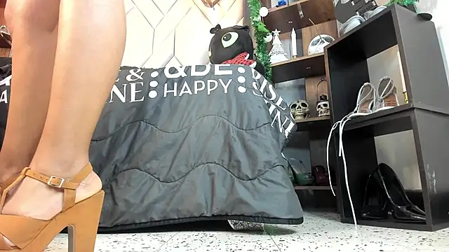 MirandaHaguen online show from 01/07/25, 09:46