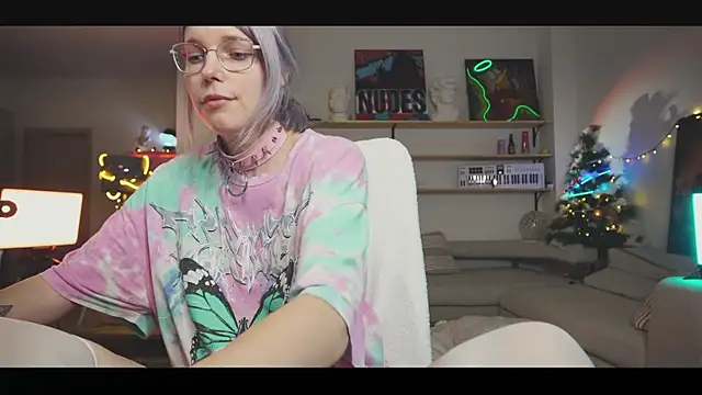 Snapshot of yourprettykate chatting on 12/13/24, 11:23 yourprettykate online show from 12/13/24, 11:23